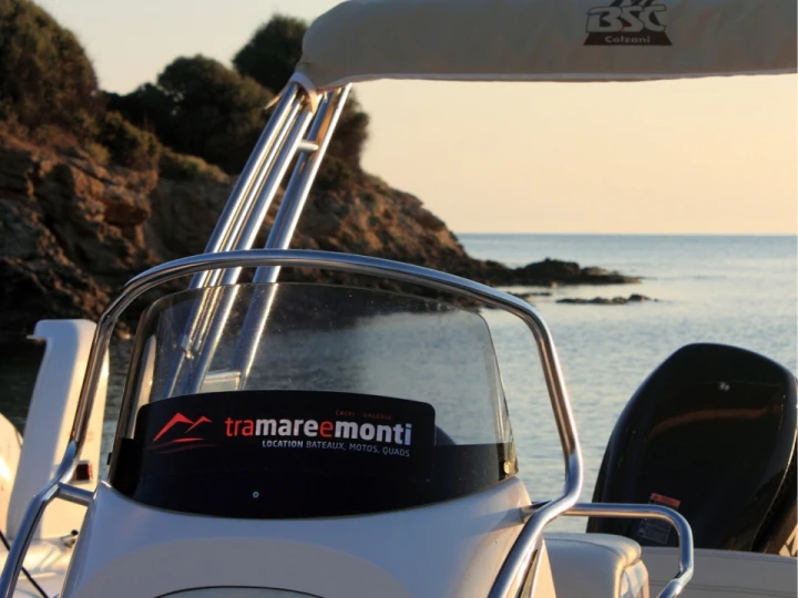 Location Semi-rigide à Calvi - Bsc BSC 700 Sport