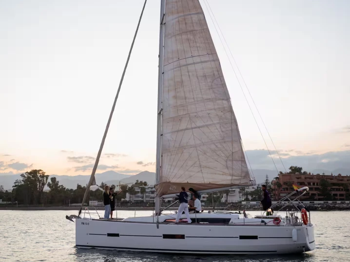 Voilier à louer à Puerto Banús au meilleur prix