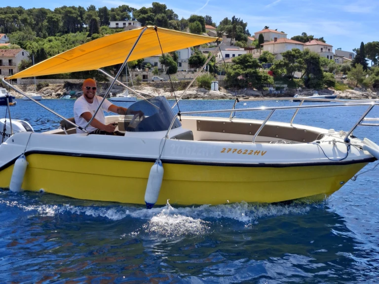 Location bateau Marinello Eden 18 à Hvar sur Samboat