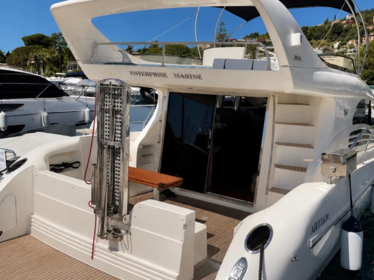 Location Bateau à moteur à Beaulieu-sur-Mer - Entreprise Marine Em43