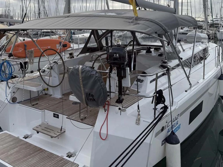 Louer Voilier avec ou sans skipper Bavaria à Golfo Aranci