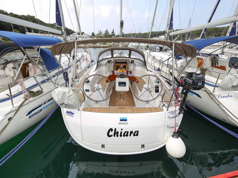 Location à Pula - Bavaria Cruiser 34 sur SamBoat