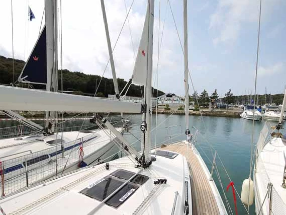 Louez un Bavaria Cruiser 34 à Pula