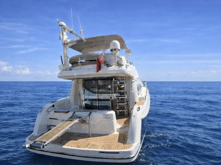 Location Yacht Cranchi avec permis