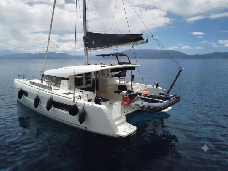 Catamaran à louer à Lefkáda au meilleur prix