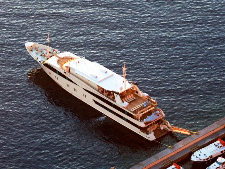 Custom Harmony V a louer à Naples