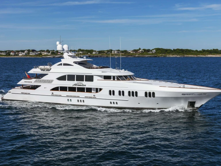 Yacht à louer à Newport au meilleur prix