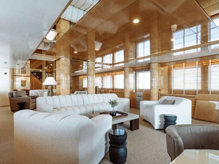 Location Yacht Feadship avec permis