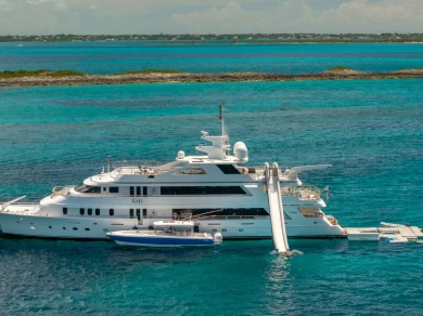 Boat rental Christensen KEFI in Nassau on Samboat