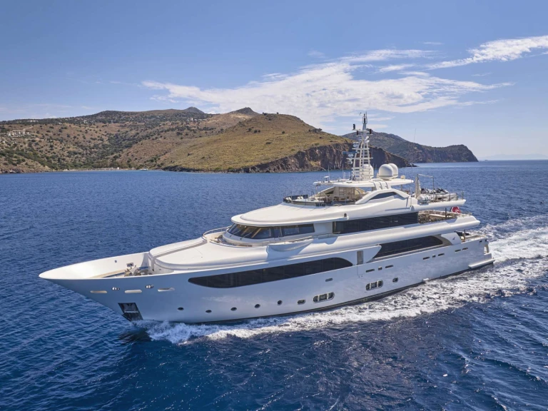 Location Yacht CRN Ancona avec permis