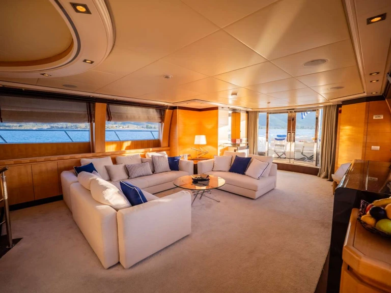Location bateau Athènes pas cher LIBERDADE