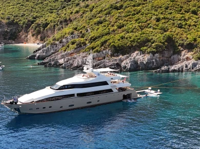 Yacht mieten in Athènes - CRN Ancona Bunker