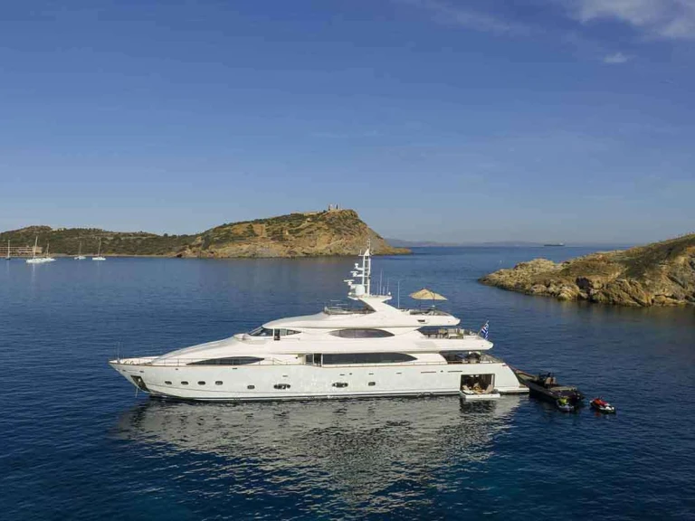 Louer Yacht avec ou sans skipper Crn à Athènes