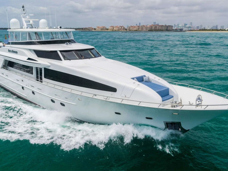 Location Yacht Crescent avec permis