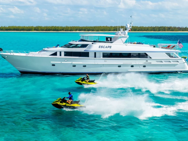 Location bateau Hatteras ESCAPE à Nassau sur Samboat