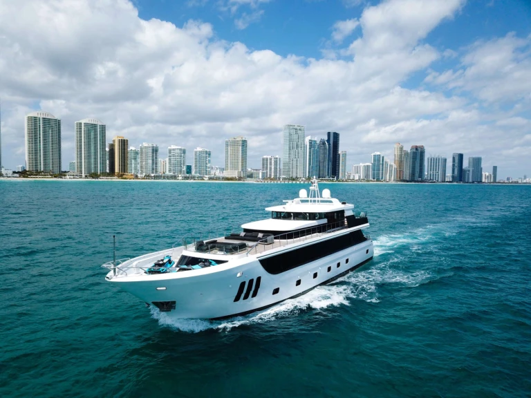 Yacht à louer à Aventura au meilleur prix