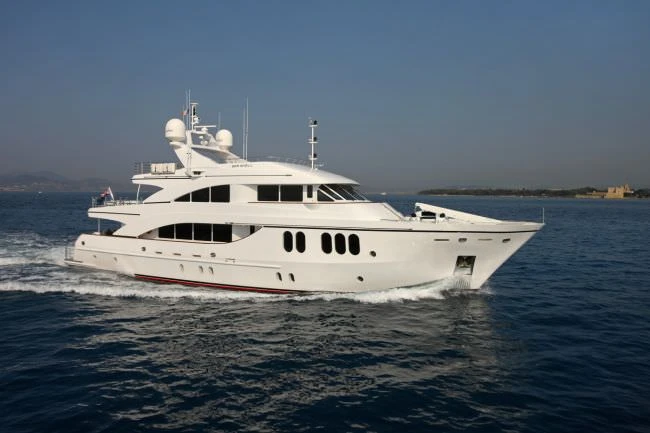 Location Yacht à Cannes - Custom SEA SHELL