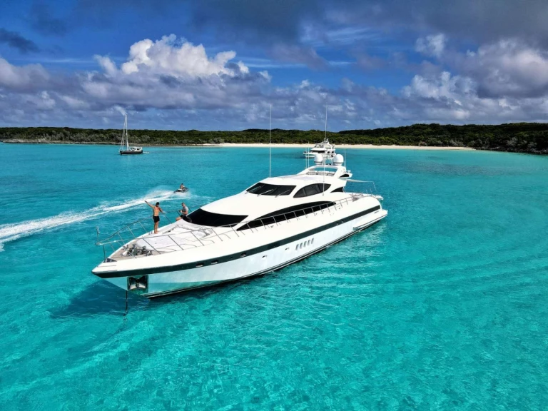 Location bateau Miami pas cher Mangusta 105'