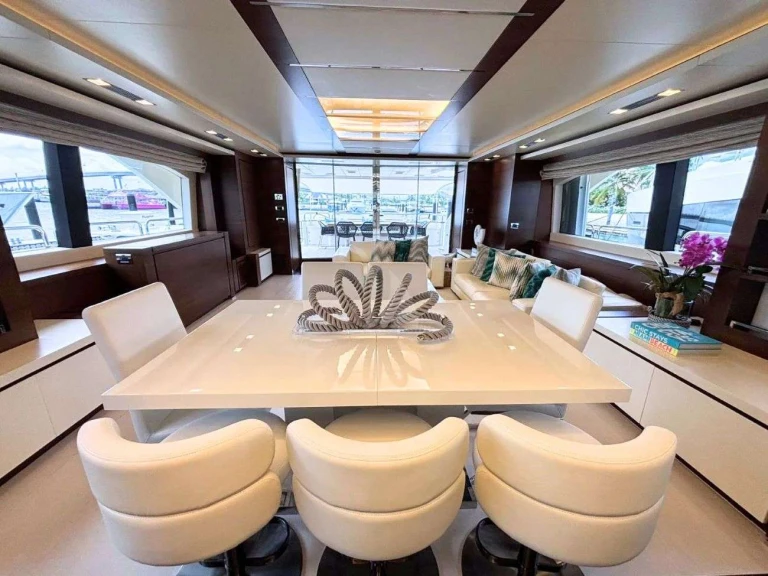 Louer Yacht avec ou sans skipper Azimut à Nassau