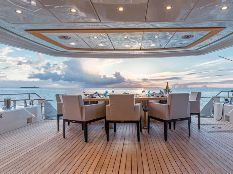 Louez un MonteCarloYachts CIELO NERO à Bahamas