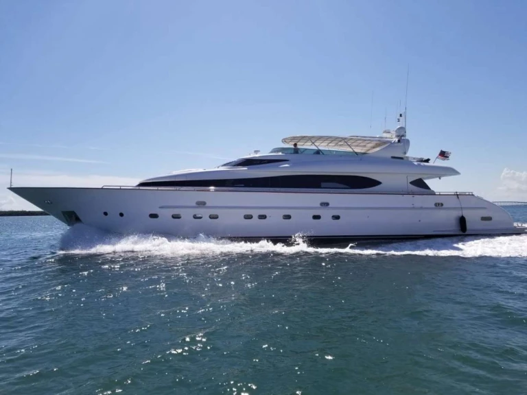 Location bateau Miami pas cher 103' Custom Build