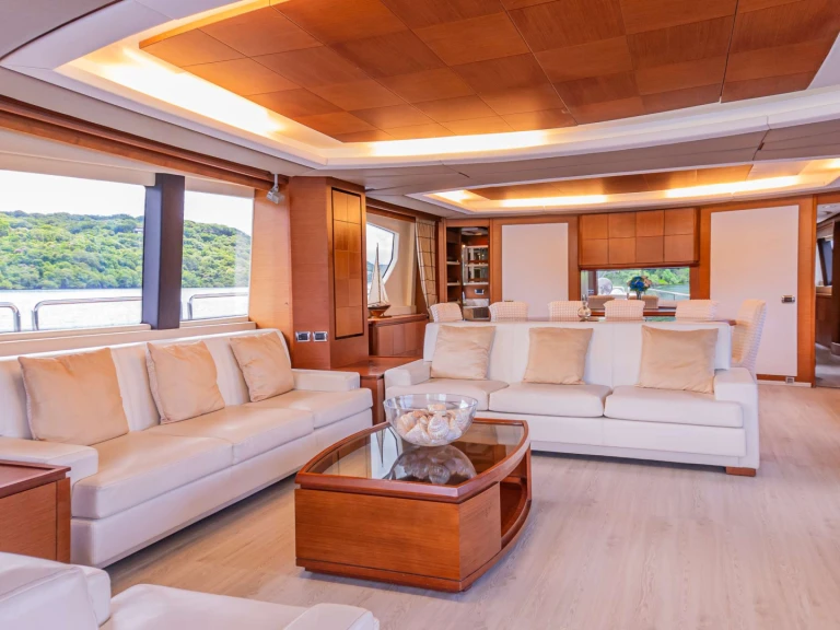 Location bateau Azimut CAMY ED à Costa Rica sur Samboat