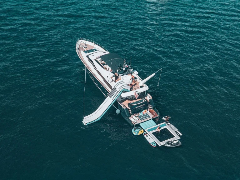 Yacht à louer à Rome au meilleur prix