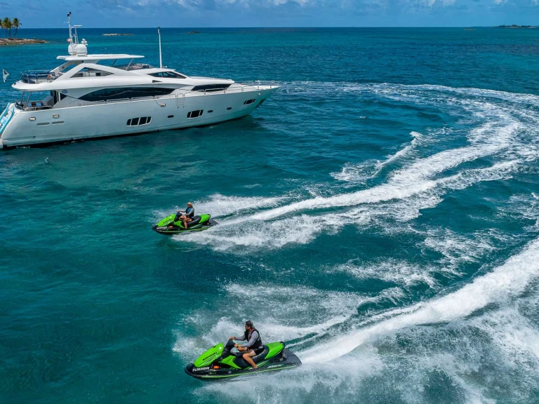 Location bateau Sunseeker EMRYS à Nassau sur Samboat