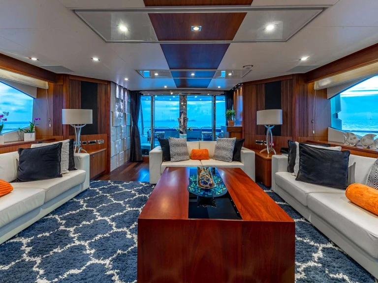 Location Yacht Sunseeker avec permis