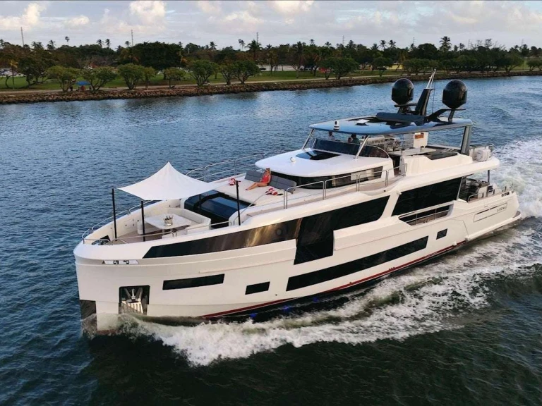 Location Yacht Selene avec permis