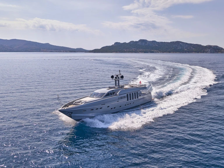 Louer Yacht avec ou sans skipper Cantieri Nav à Athènes