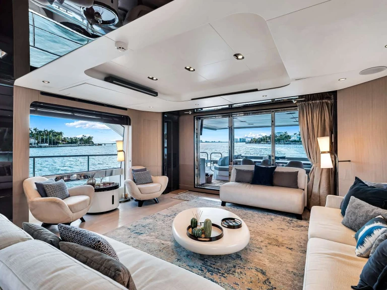 Location à Coconut Grove - Azimut Cloud 9 sur SamBoat