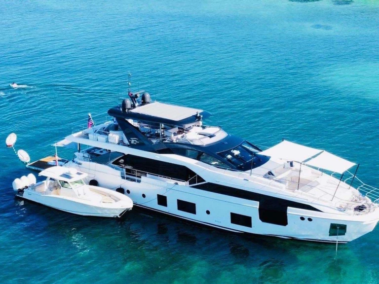 Location Yacht Azimut avec permis