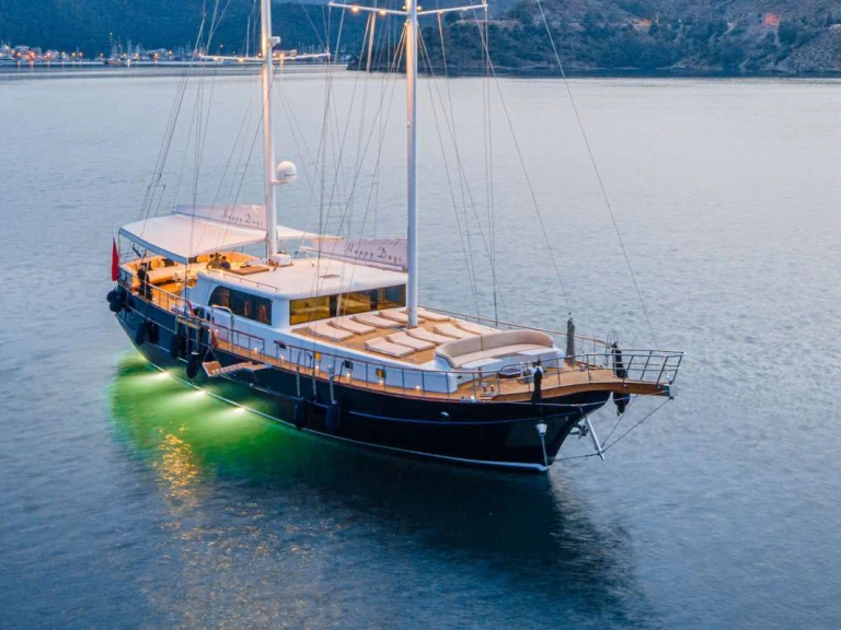 Louez un Fethiye-Shipyard HAPPY DAYS à Göcek