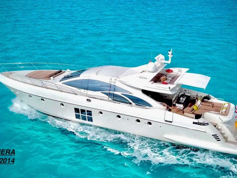 Location Yacht Azimut avec permis