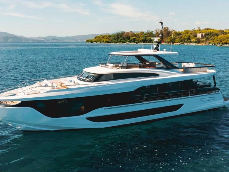 Louez un Azimut First Horizon à Podstrana