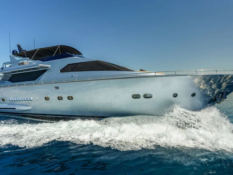 Location Yacht italversil avec permis