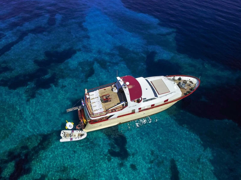 Location Yacht à Rijeka - Custom KORAB