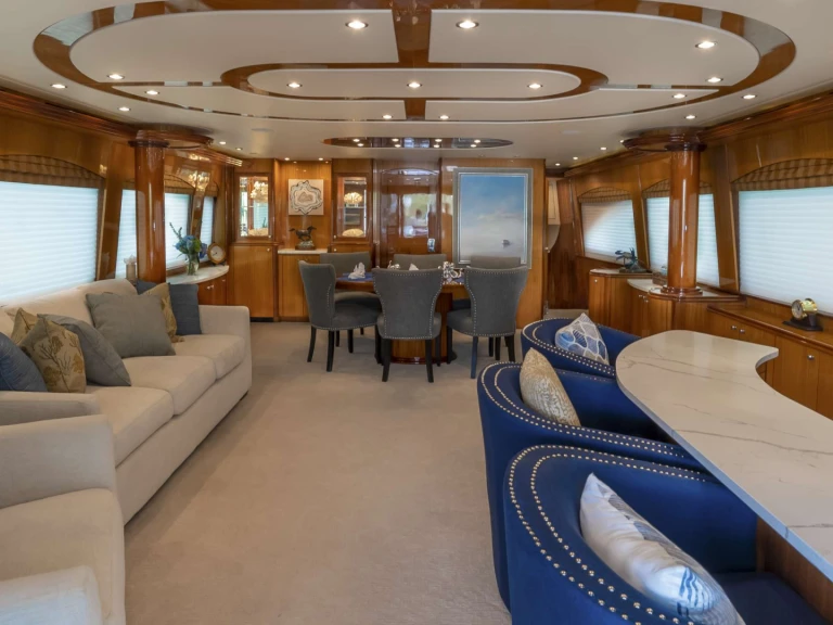 Location Yacht à New England - Hatteras GALLOPIN