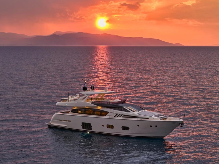 Location Yacht à Athènes - Ferretti BON BON 