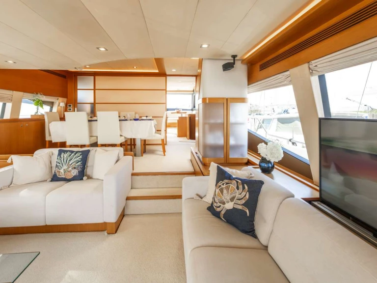 Location bateau Ferretti IRENE à Athènes sur Samboat