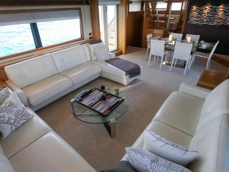 Location Yacht Mochi avec permis