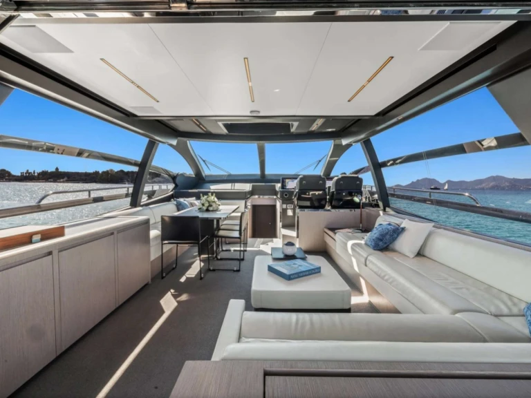 Location bateau Riva SAMIRA à Cannes sur Samboat