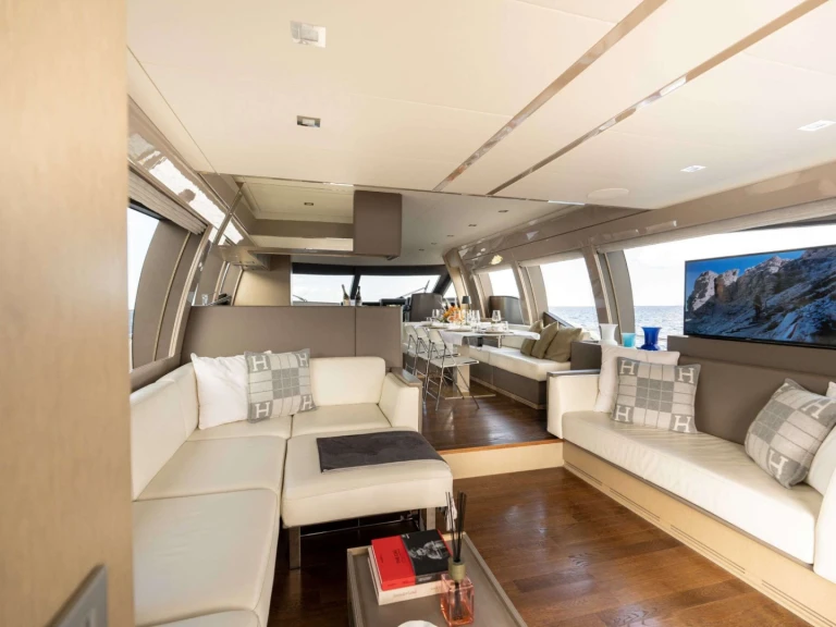 Yacht à louer à Naples au meilleur prix