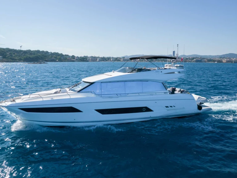 Yacht à louer à Provence-Alpes-Côte d'Azur au meilleur prix