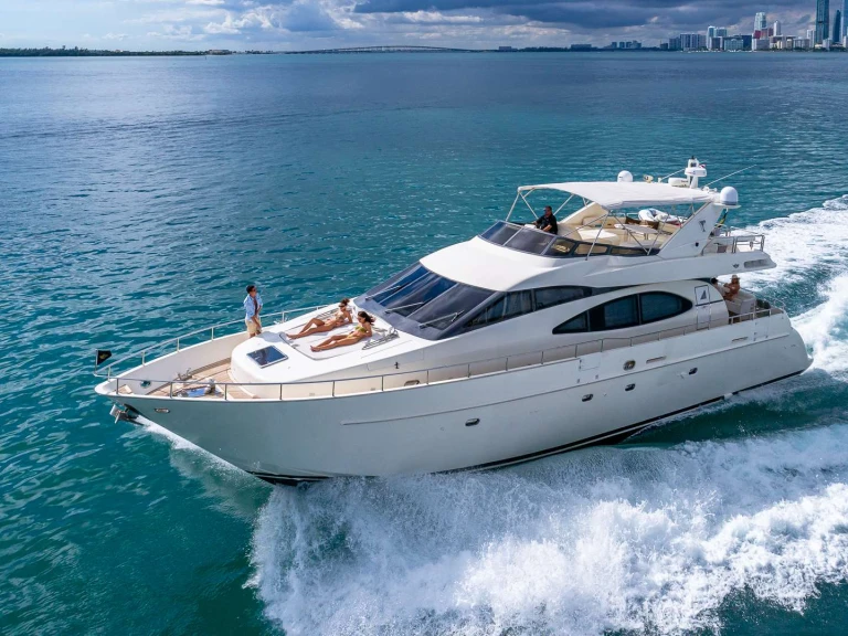 Azimut Salt Shaker a louer à Miami
