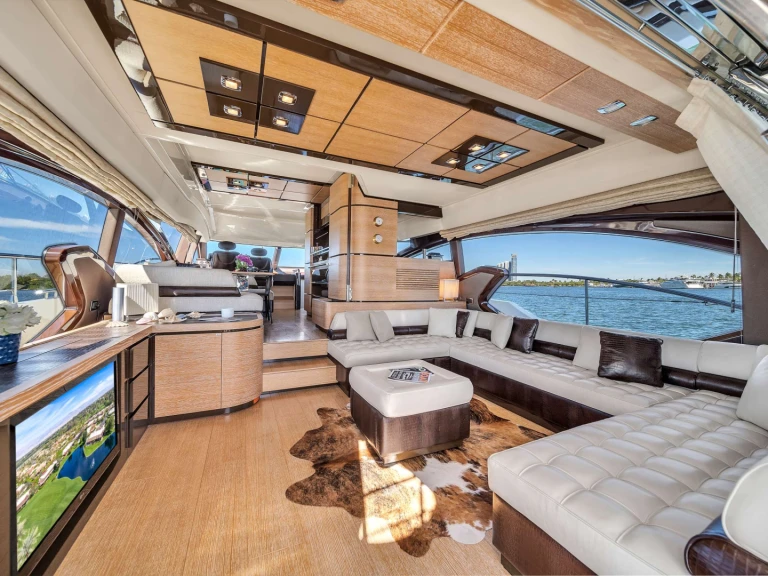 Louez un Azimut LUPO II à Sunny Isles Beach