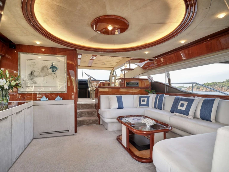 Yacht à louer à Athènes au meilleur prix