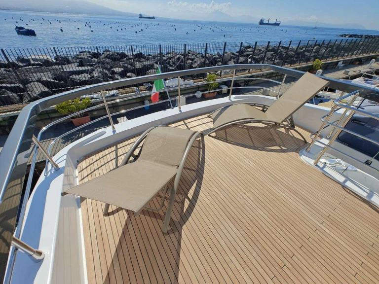 Location Yacht à Naples - Azimut ARAGREV 4