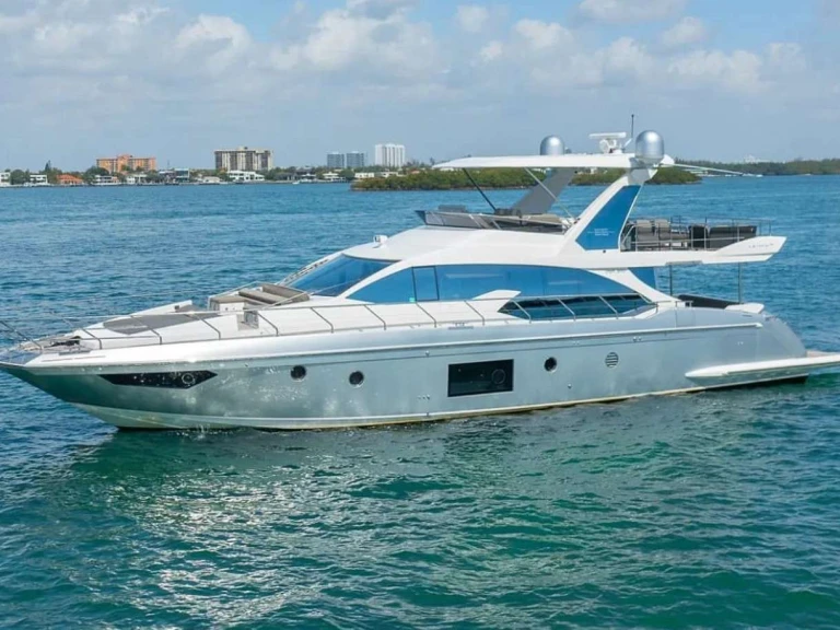 Azimut Paragon a louer à Bahamas